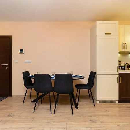 South - 2bd Flat With Balcony By Flat Mаnager Apartment Plowdiw