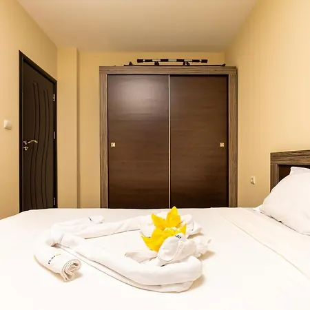 South - 2bd Flat With Balcony By Flat Mаnager Apartamento