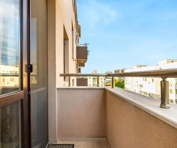 公寓 South - 2bd Flat With Balcony By Flat Mаnager 普罗夫迪夫