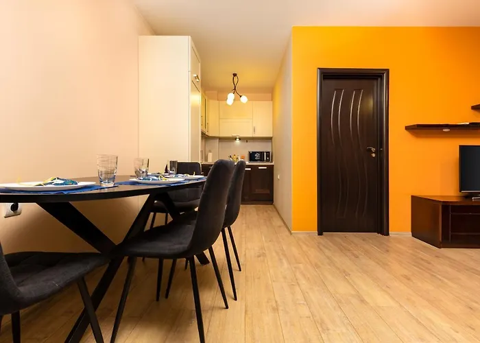 South - 2bd Flat With Balcony By Flat Mаnager Apartment Plowdiw