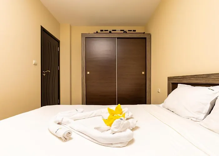 South - 2bd Flat With Balcony By Flat Mаnager 公寓